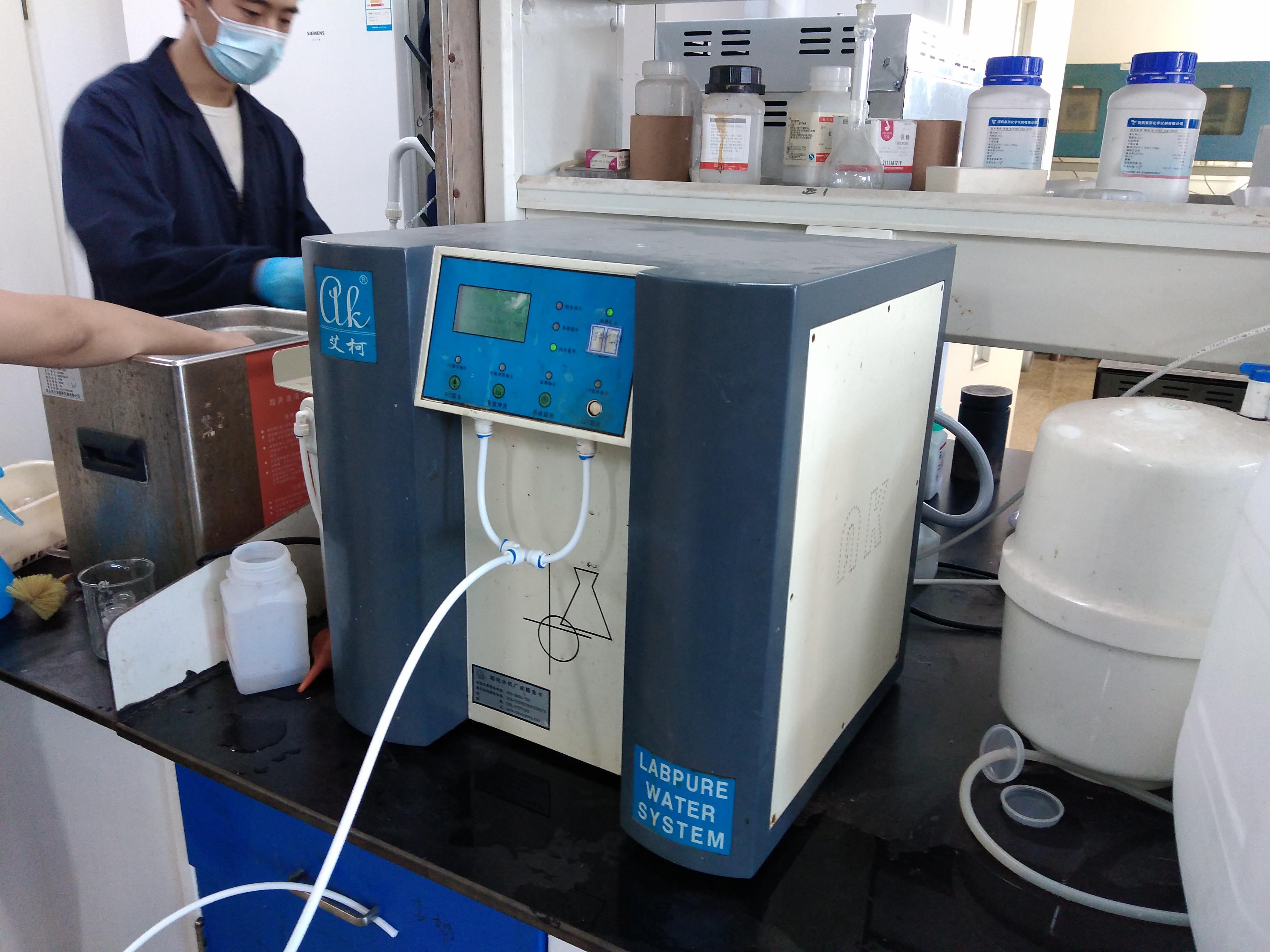 6月10日中國科學(xué)院某研究所純水機維護插圖5